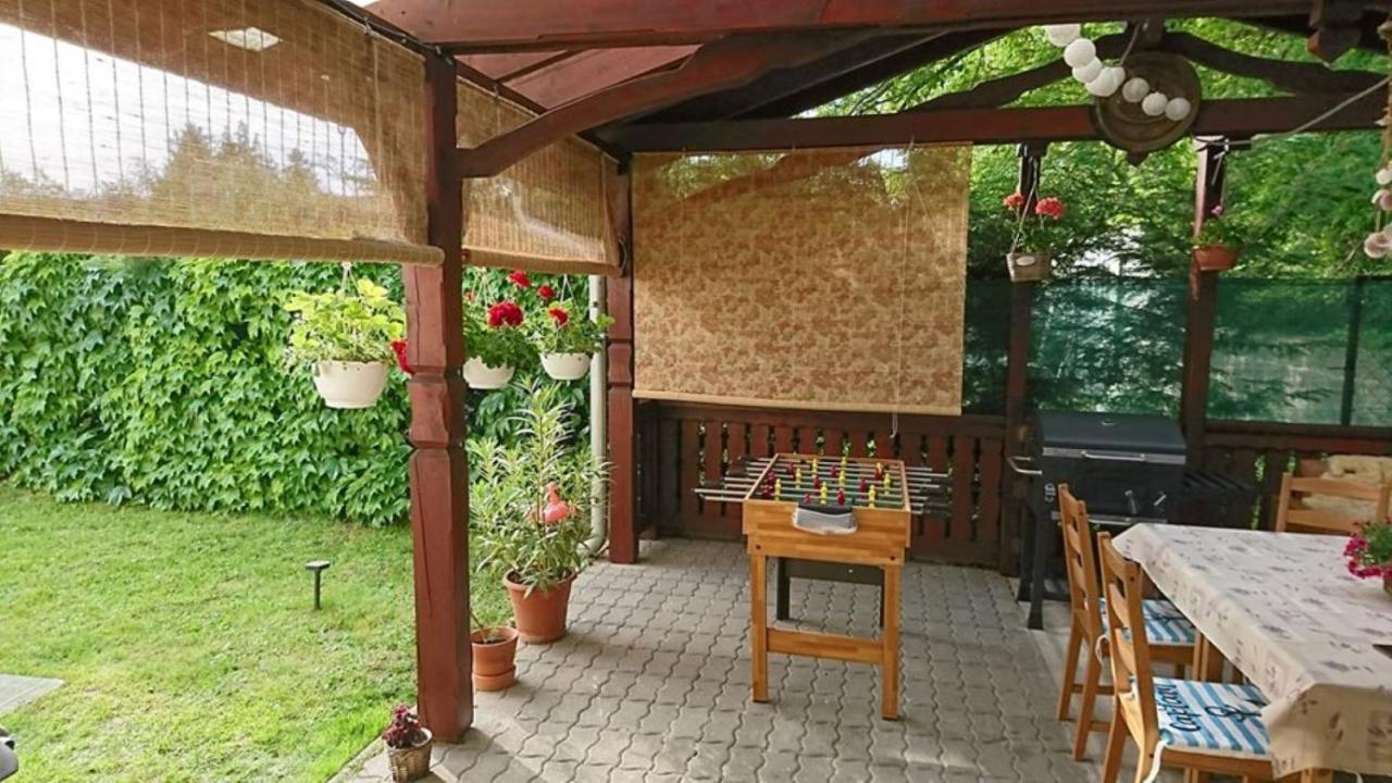 BalatonfůzfőLiliana Vendeghazアパートメント エクステリア 写真