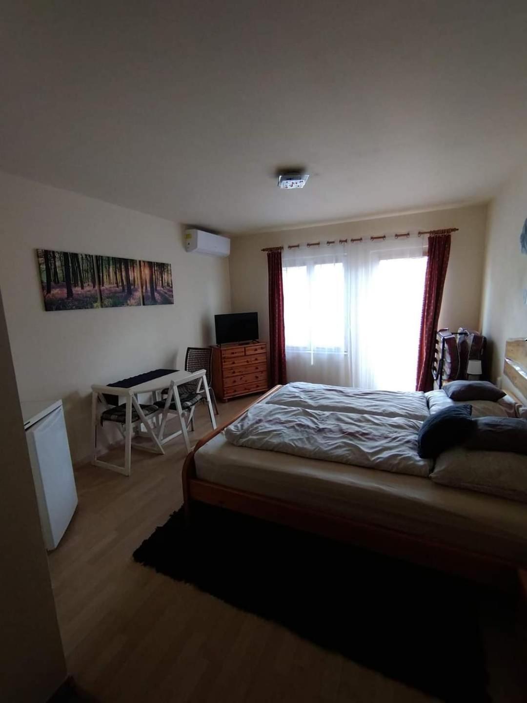 BalatonfůzfőLiliana Vendeghazアパートメント 部屋 写真